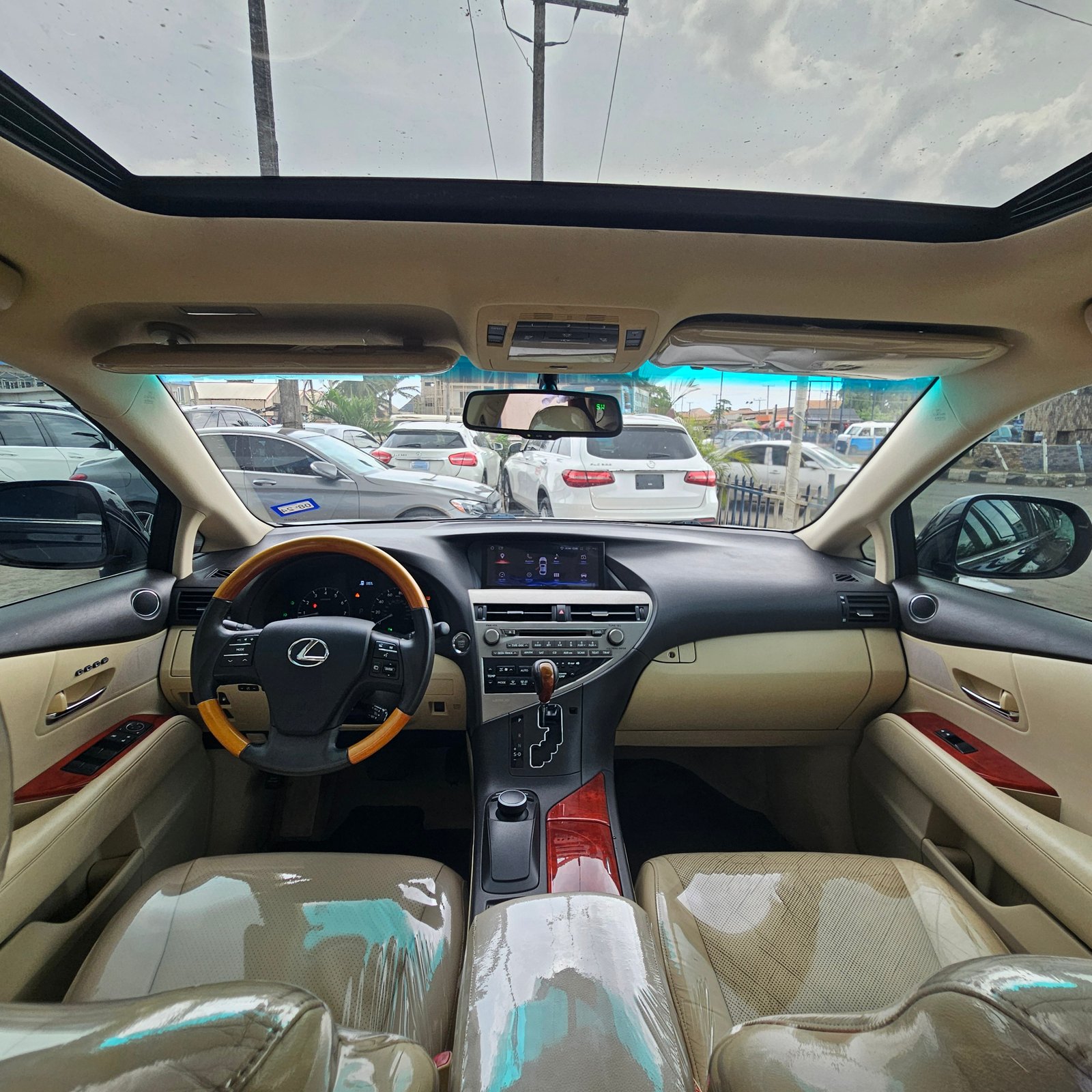 Lexus RX 350 2011 dashboard display in Asaba