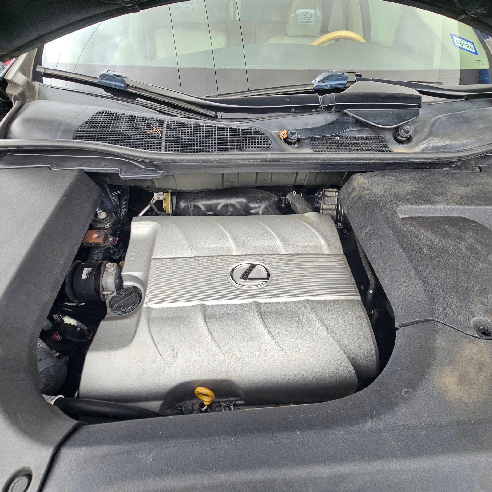 Lexus RX 350 2011 engine bay in Asaba