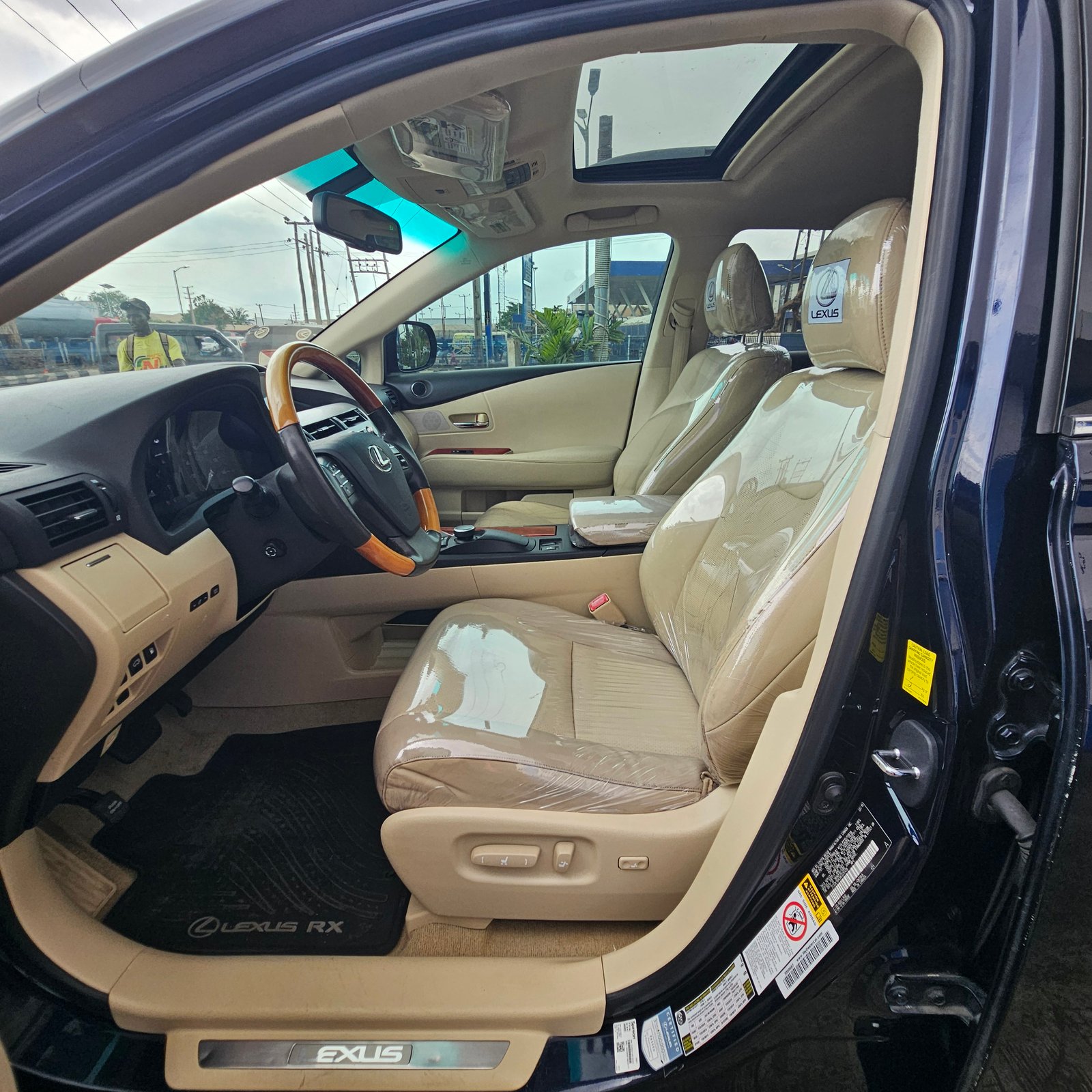 Lexus RX 350 2011 beige leather interior in Asaba