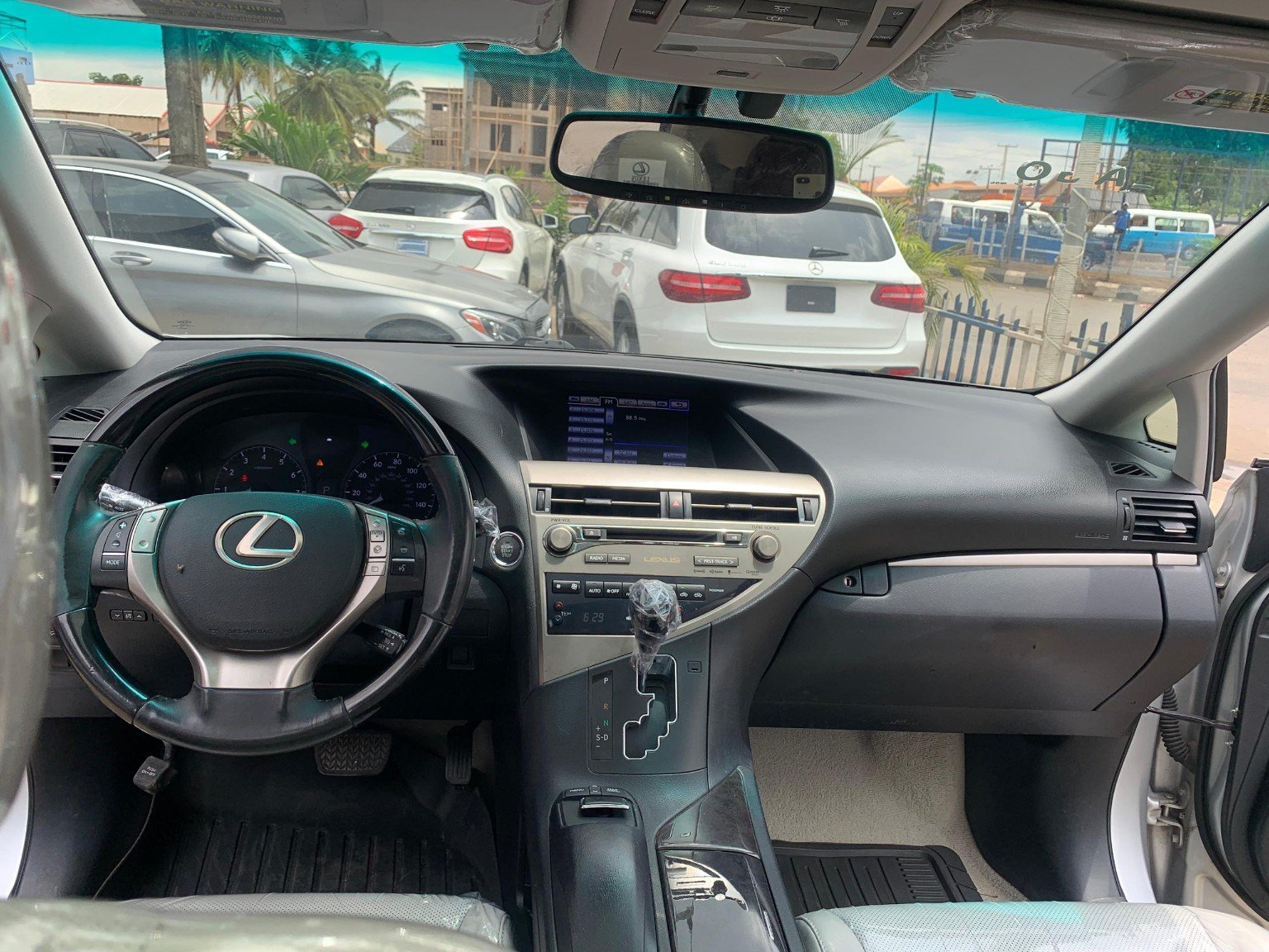 Lexus RX 350 2014 dashboard and steering in Asaba
