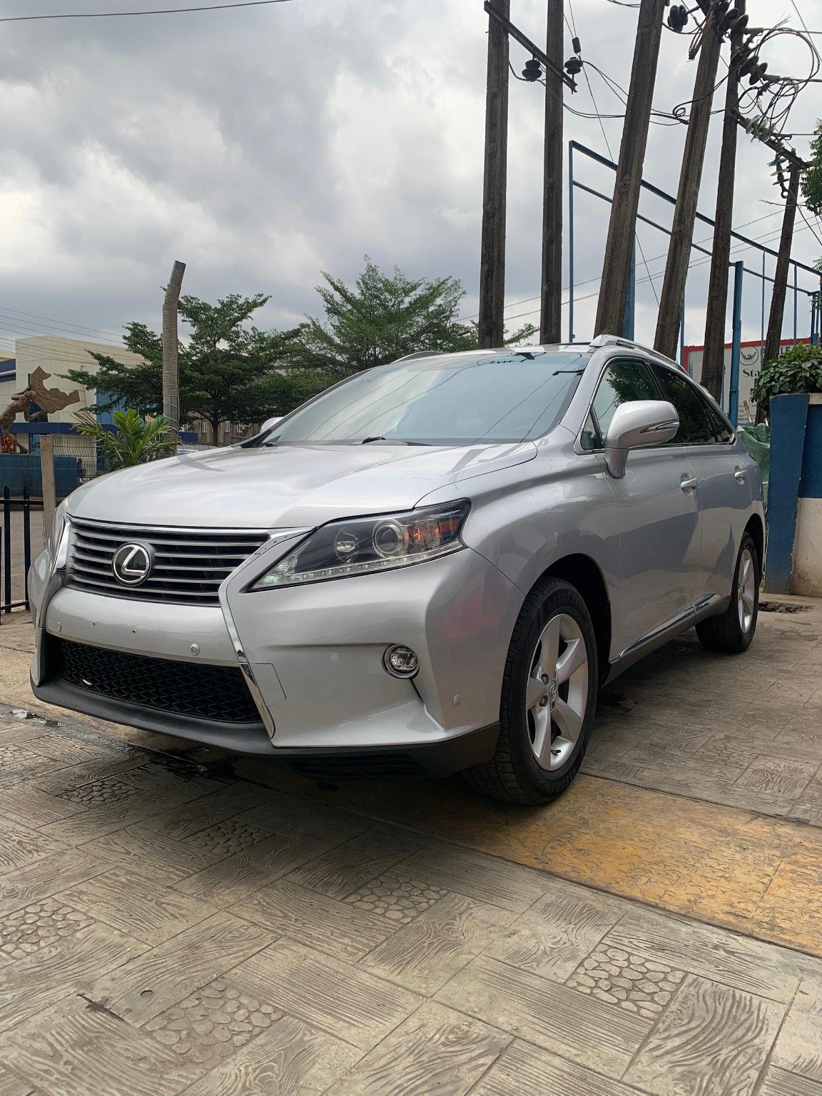 Lexus RX 350 2014 front side view in Asaba