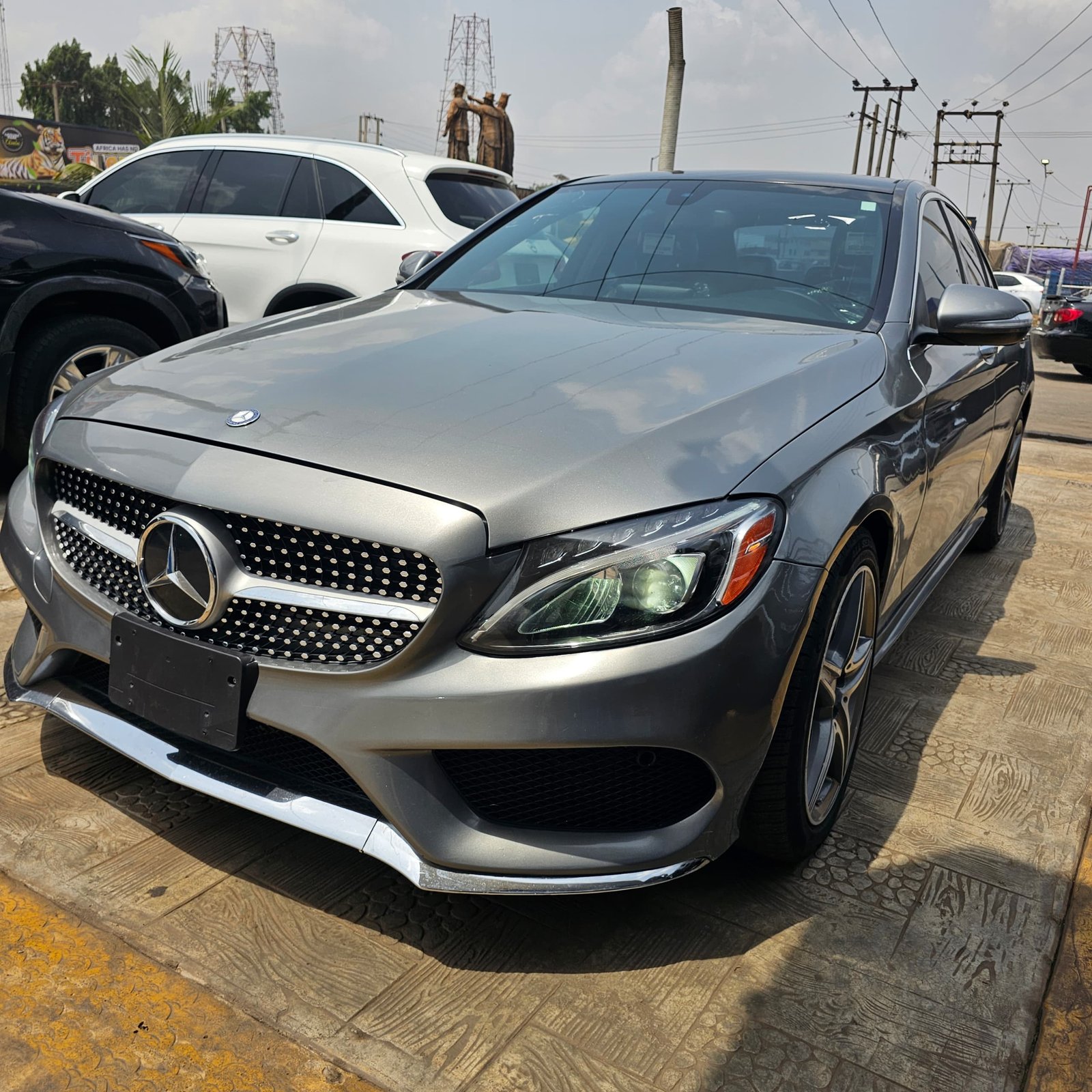 Mercedes-Benz C300 2016 side angle view in Asaba