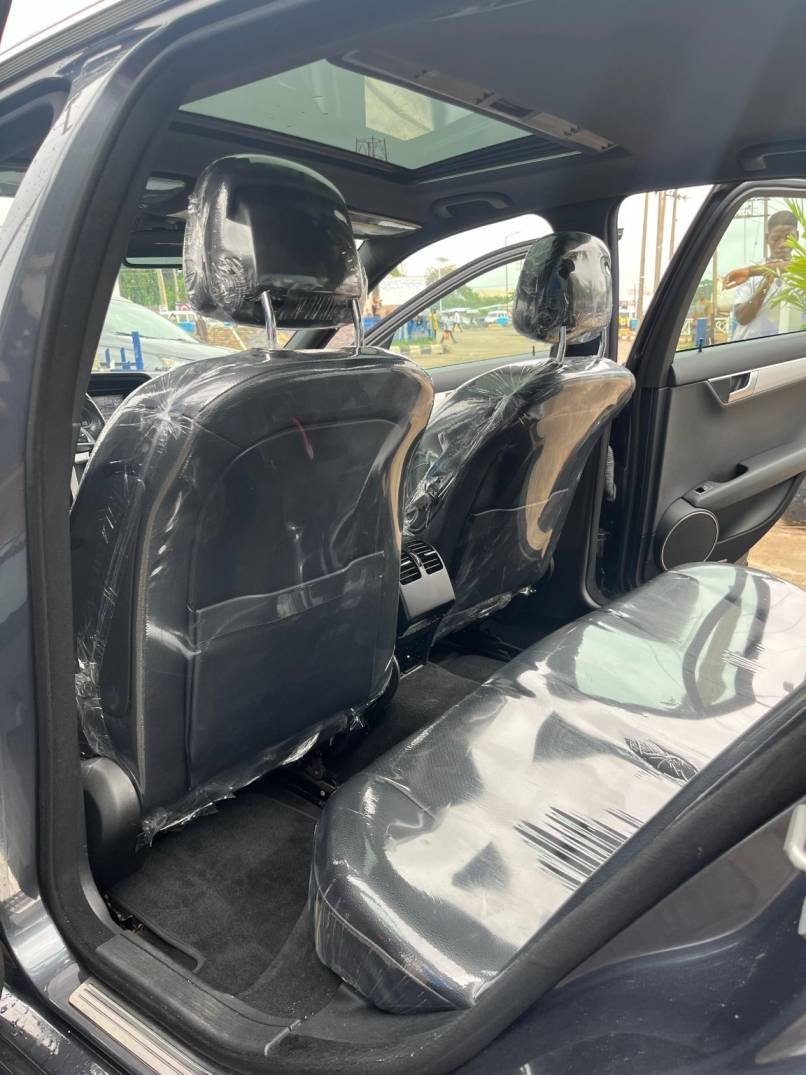 Mercedes-Benz C300 4MATIC 2013 rear seat interior for sale in Asaba