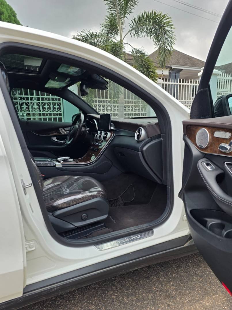 Mercedes-Benz GLC300 4MATIC Coupe 2017 cockpit and dashboard for sale in Asaba