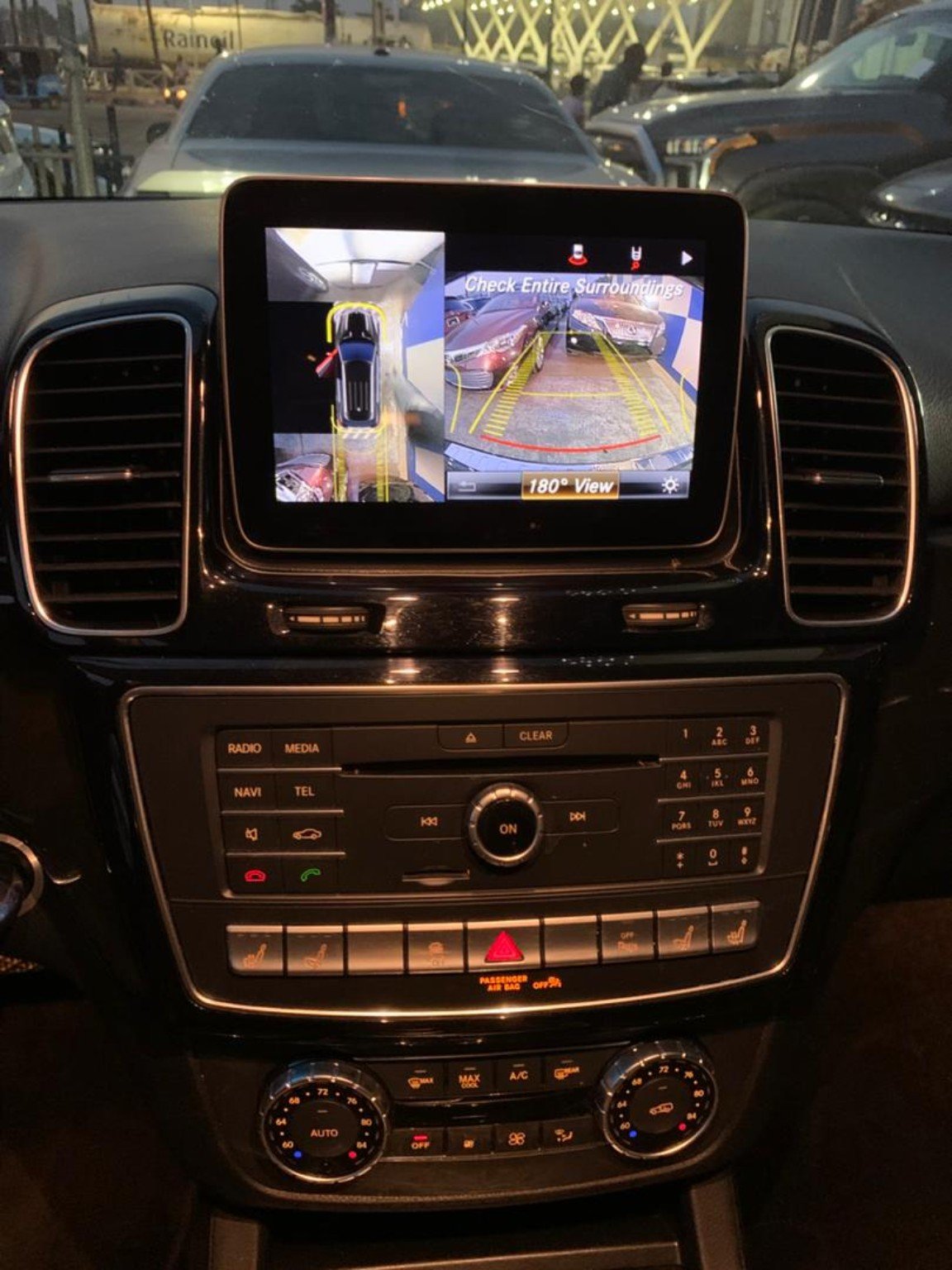 Mercedes-Benz GLE 350 2019 reverse camera display