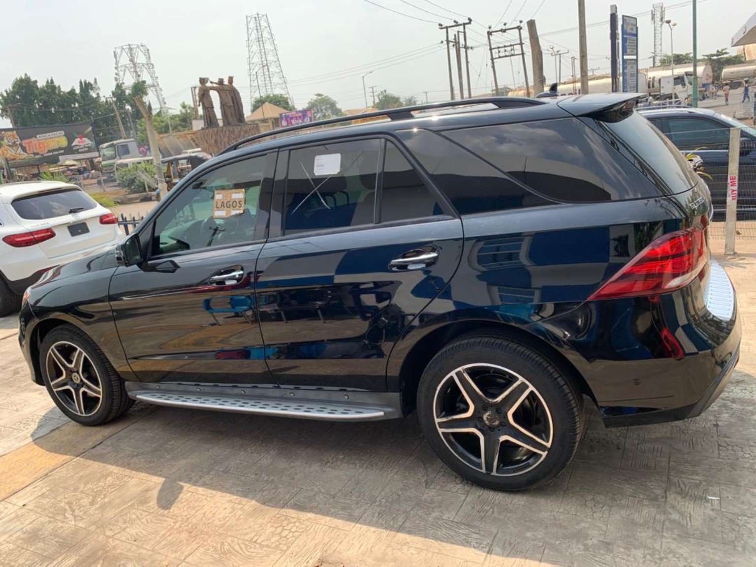 Mercedes-Benz GLE 350 2019 side view for sale in Asaba